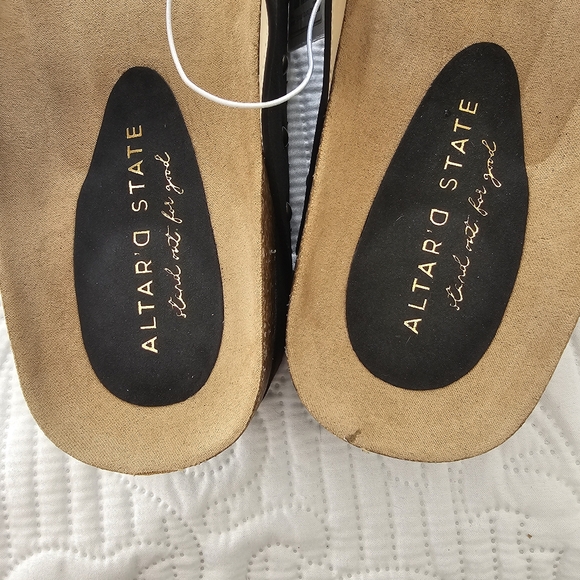 Altar'd State Serena Platform Sandals - Picture 11 of 16